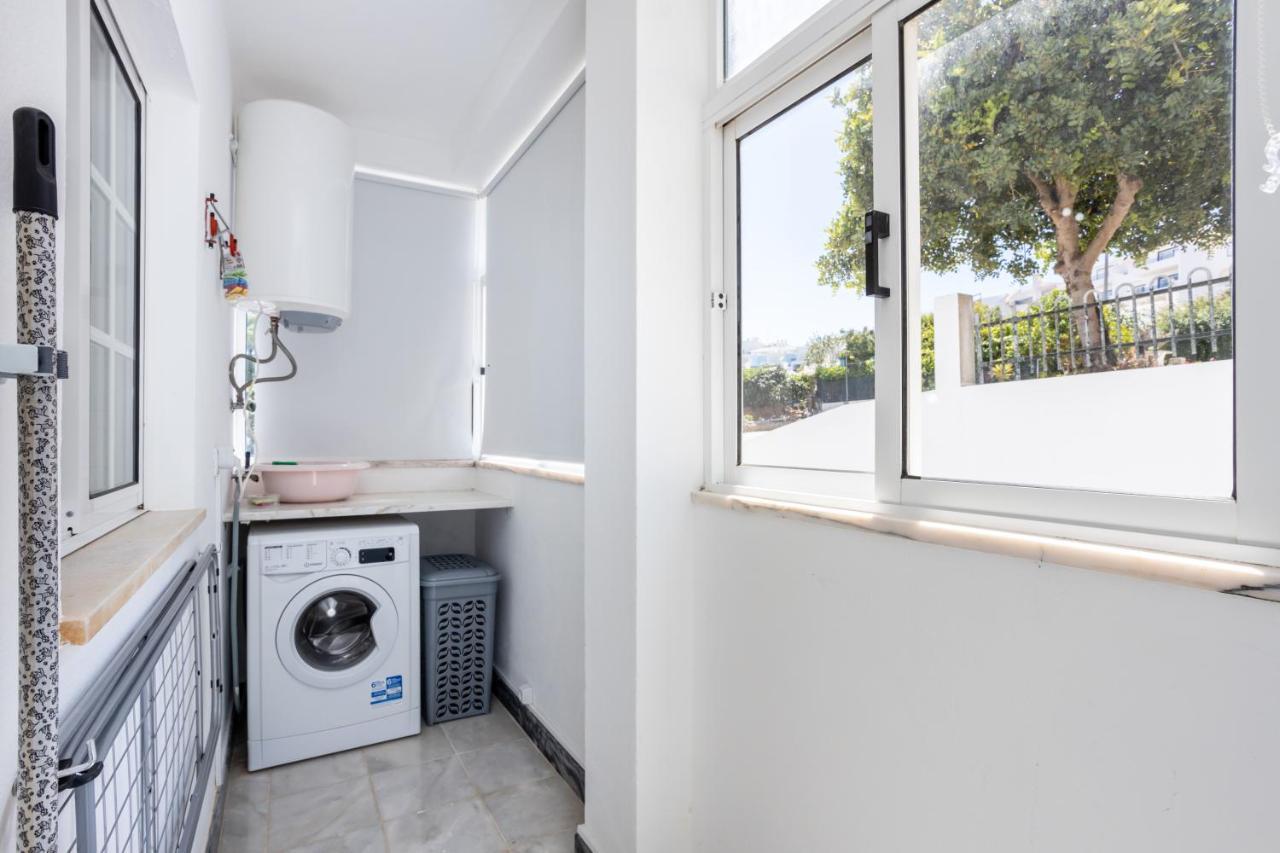 Newly Renovated 2 Bedroom Townhouse - Close To Salema Beach Экстерьер фото